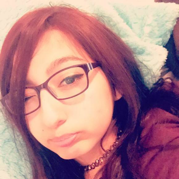 Meet your Posher, Lizzy - Picture 1 of 1